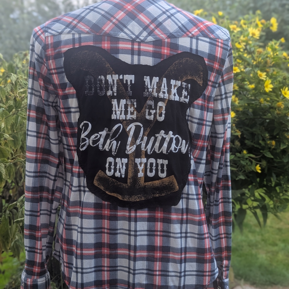 Plaid Men's Shirt with Graphic Back